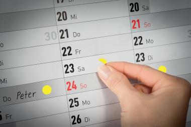 Avery öntapadó visszaszedhető jelölő címke  - napsárga Ø 8 mm
