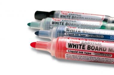 Pentel táblamarker utántölthető kerek hegyű  93%-ban újrahasznosított Easyflo 2,5 mm - piros