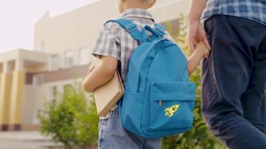 Avery ISKOLAI fényvisszaverő vízálló öntapadó matricák - űrhajós 56 db matrica