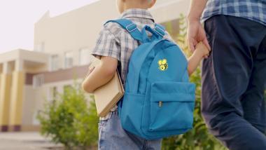 Avery ISKOLAI fényvisszaverő vízálló öntapadó matricák - vidám mintákkal 56 db matrica